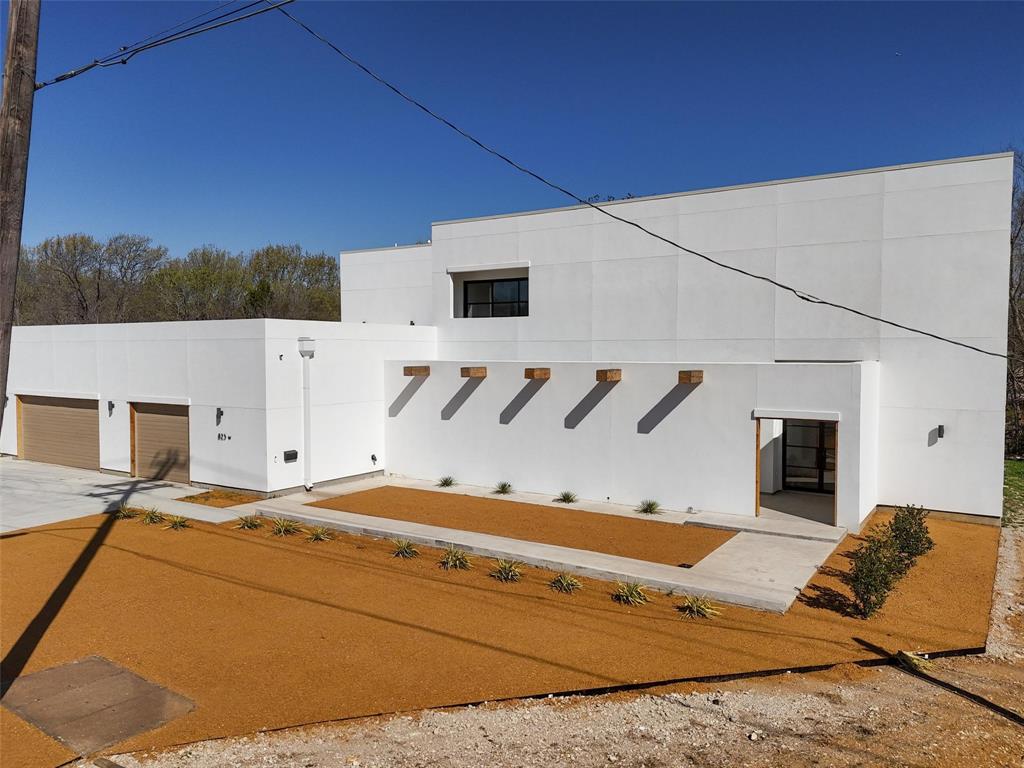 823 W Danieldale Road