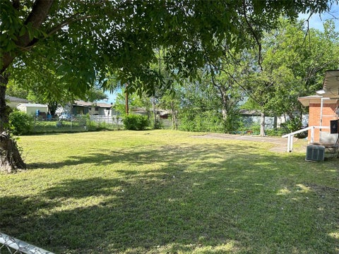 Tiny photo for 1701 Longview Street, Mesquite, TX 75149 (MLS # 21354761)
