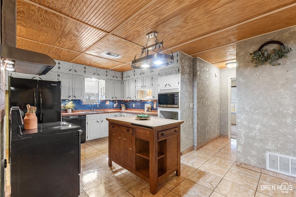 Midwestern Farm - Residential