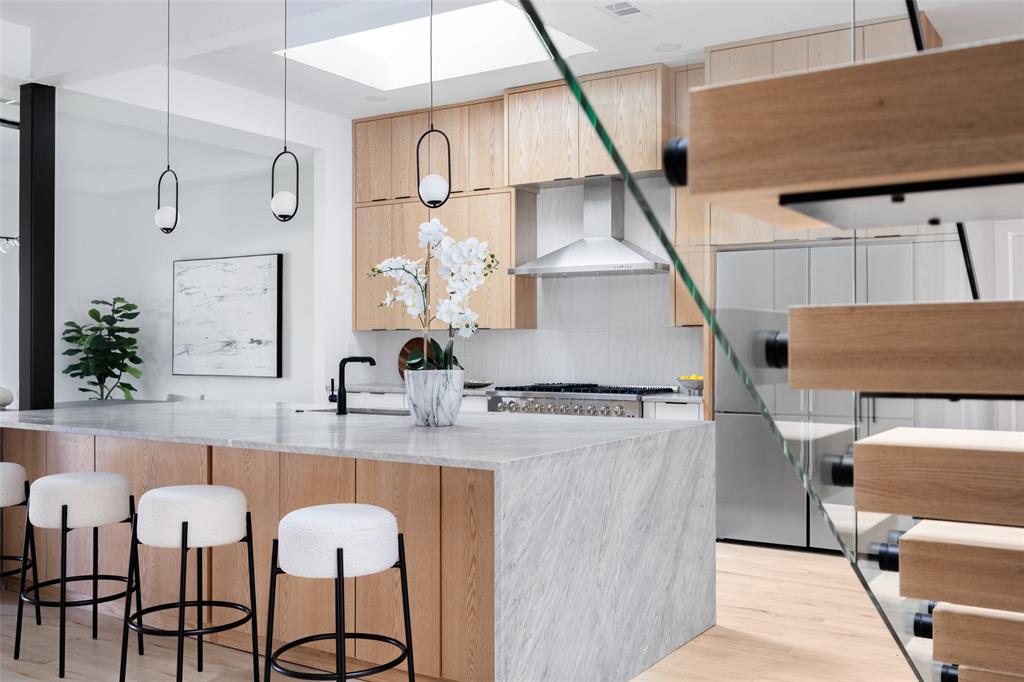 PEBBLE CREEK - Residential