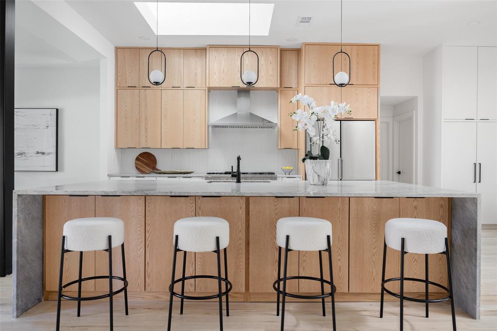 PEBBLE CREEK - Residential