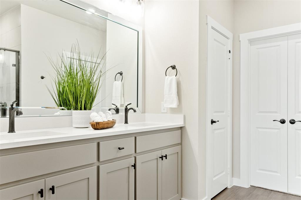 Mira Lagos East Townhomes North A - Residential