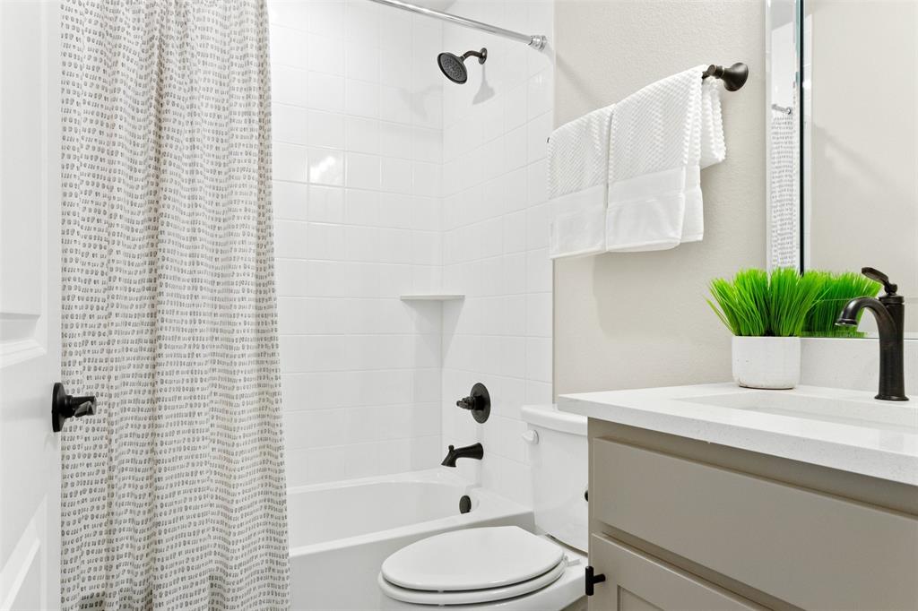 Mira Lagos East Townhomes North A - Residential