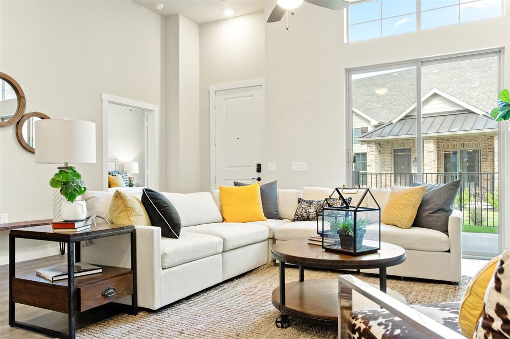 Mira Lagos East Townhomes North A - Residential