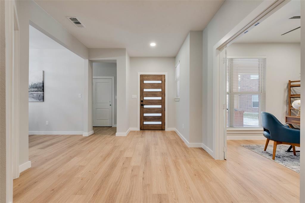 2418 Bent Trail