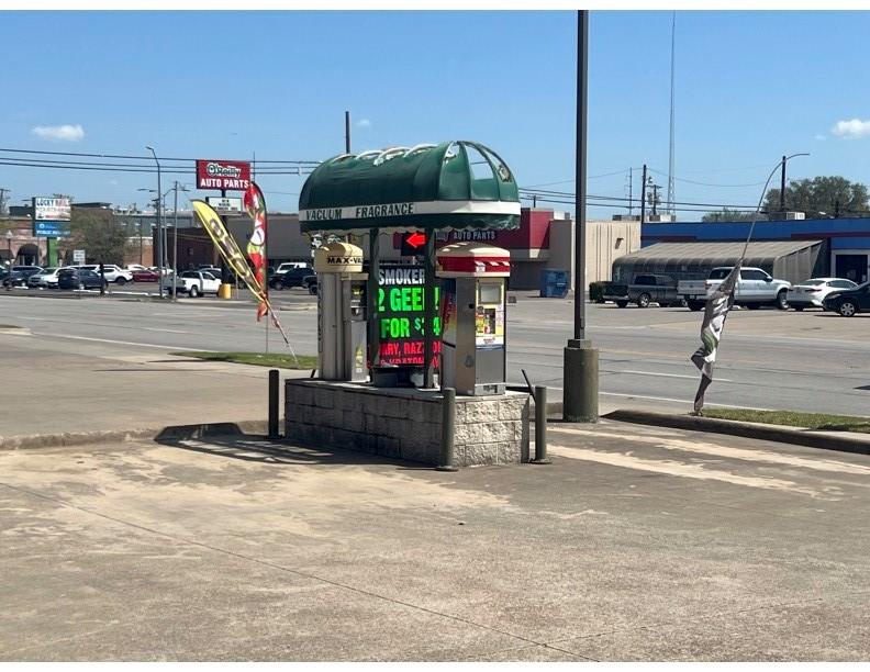 O T Ennis - Commercial Lease