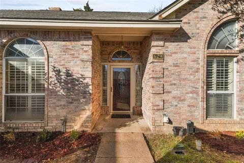 Photo of 629 N Parks Drive, DeSoto, TX 75115 (MLS # 21205870)