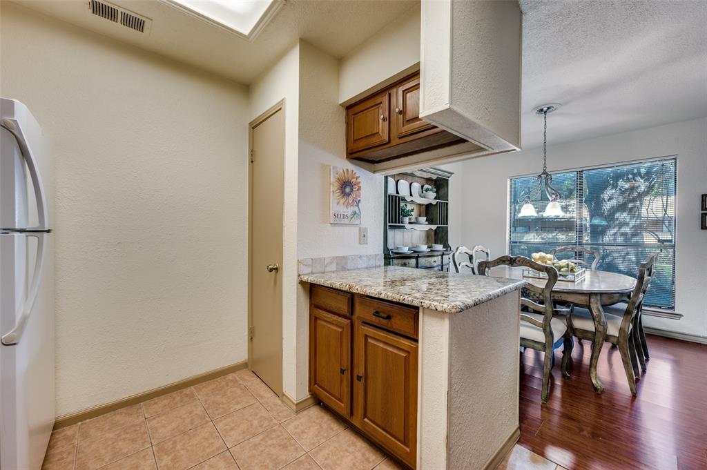 Cloisters Condo The - Residential