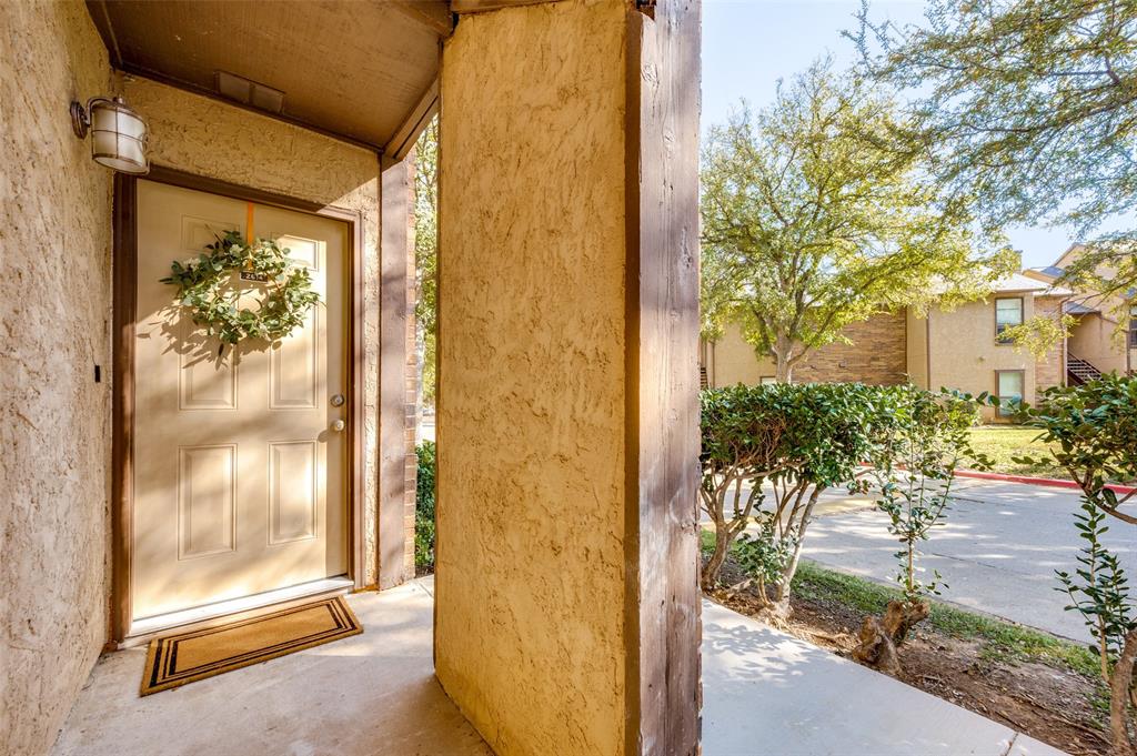 Cloisters Condo The - Residential