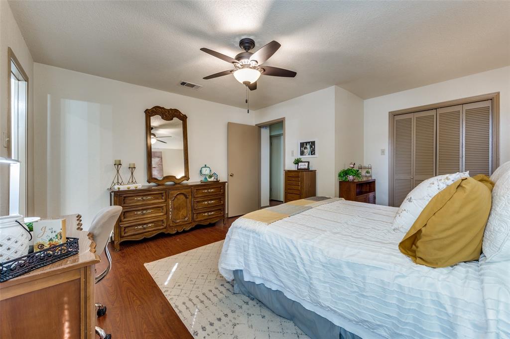 Cloisters Condo The - Residential