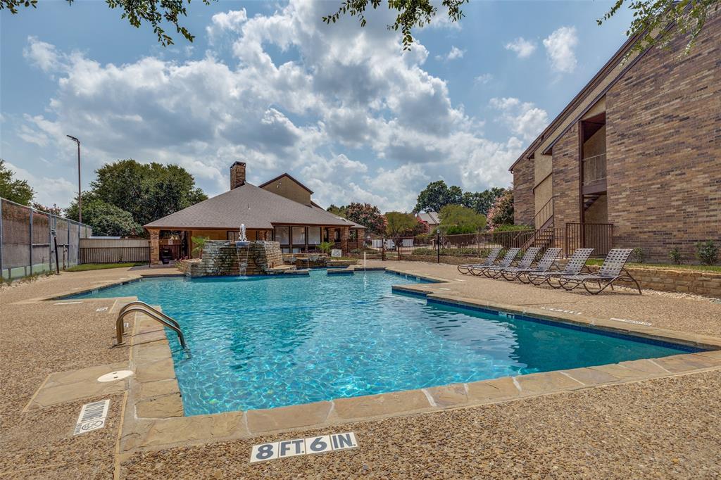 Cloisters Condo The - Residential