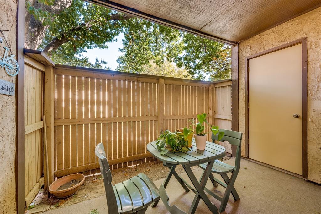 Cloisters Condo The - Residential