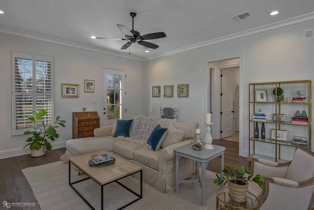 2030 Woodberry Avenue