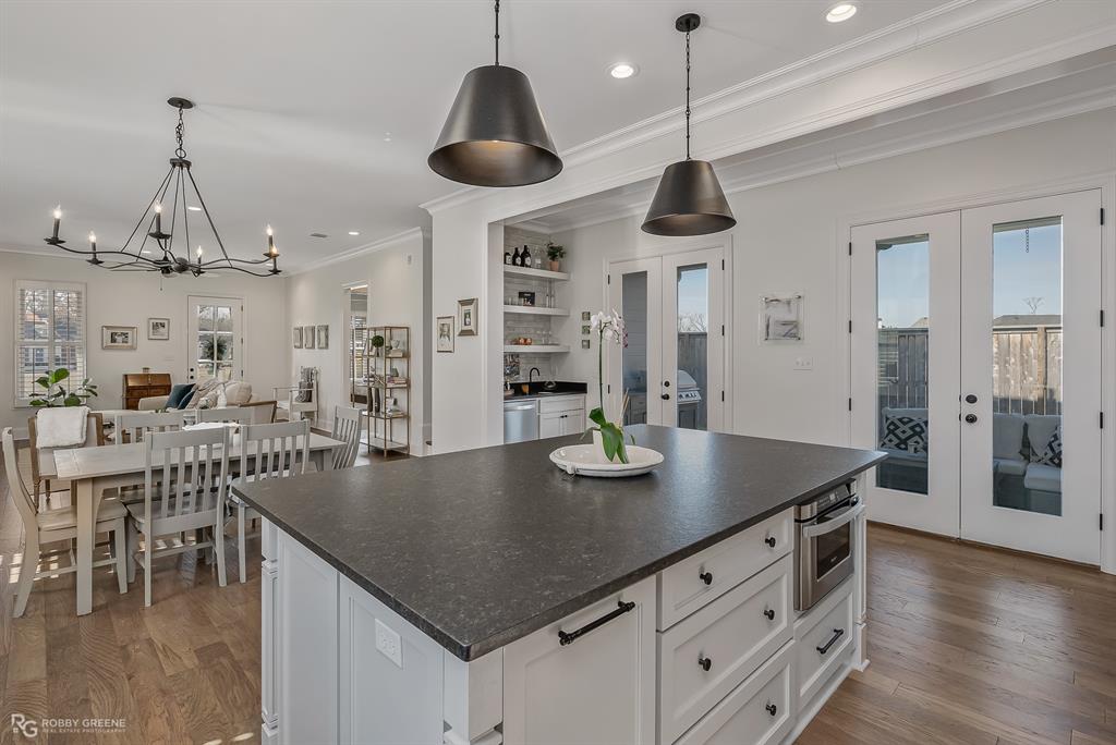 PROVENANCE - Residential