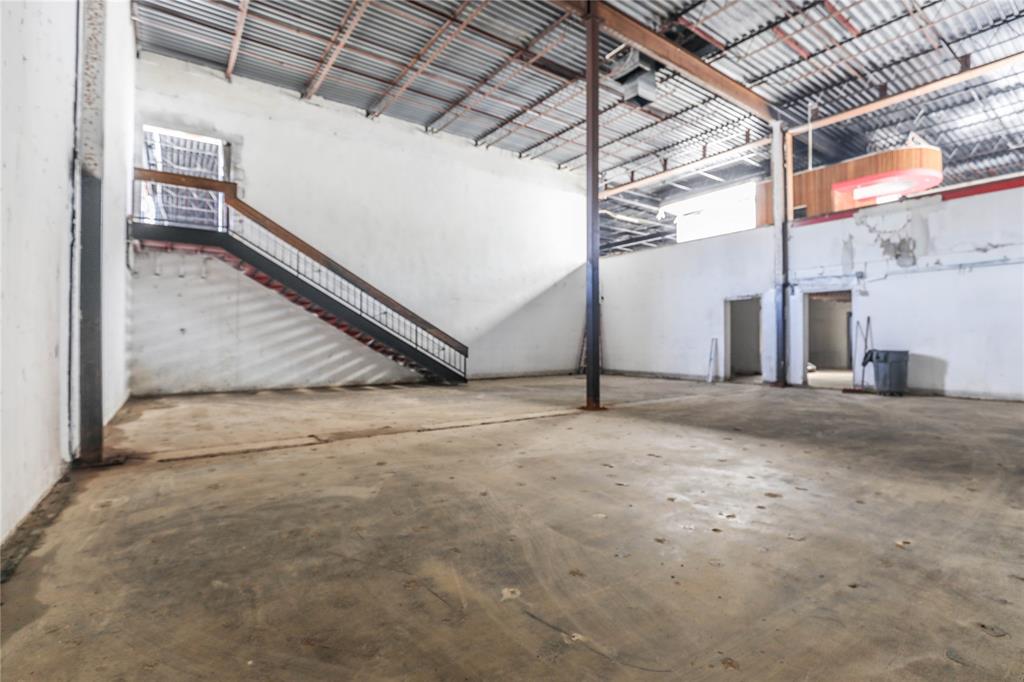 Red Bird - Commercial Sale