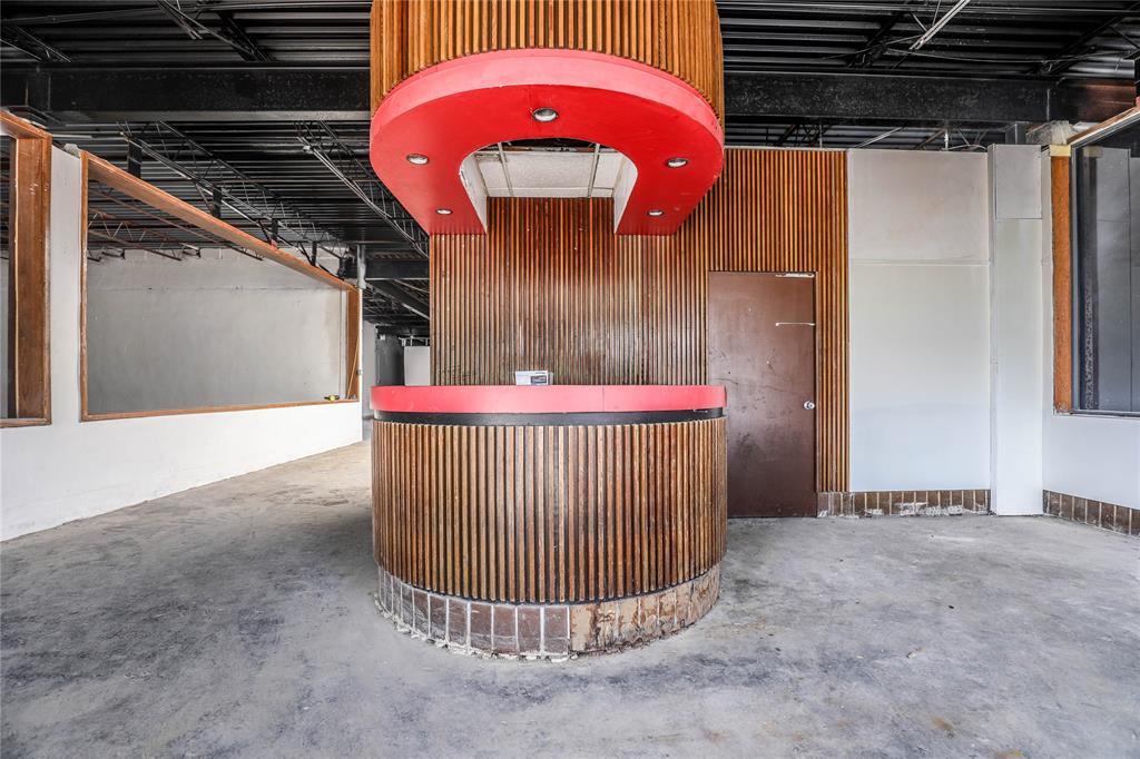 Red Bird - Commercial Sale