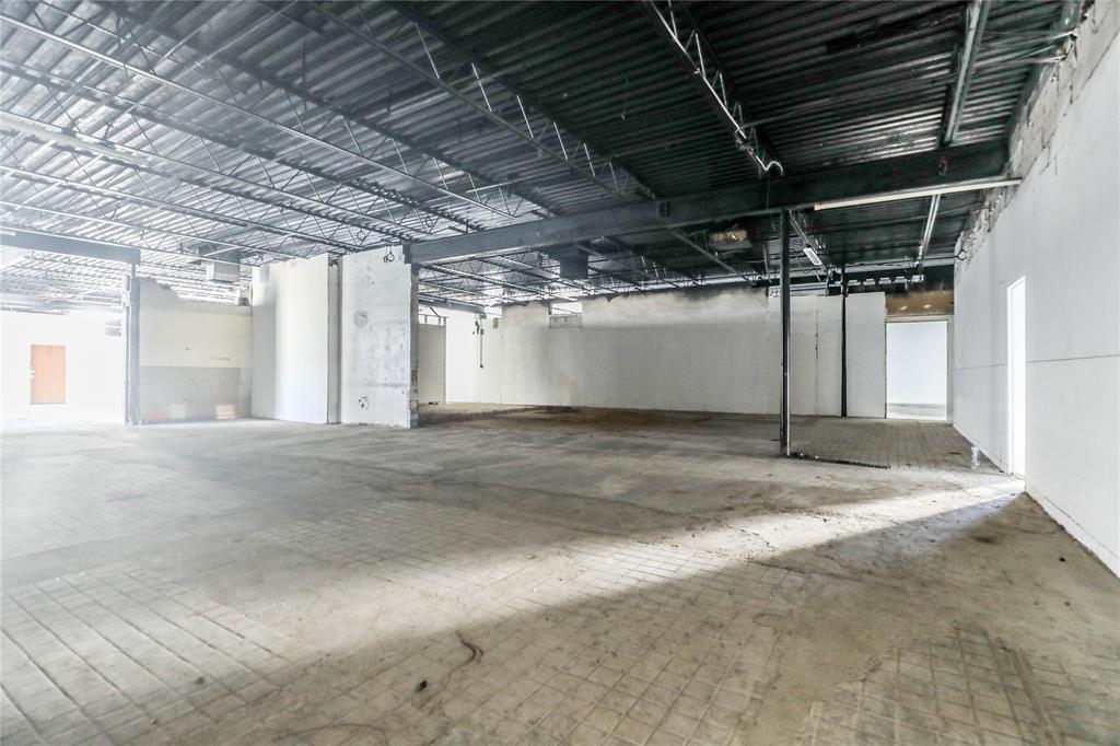 Red Bird - Commercial Sale