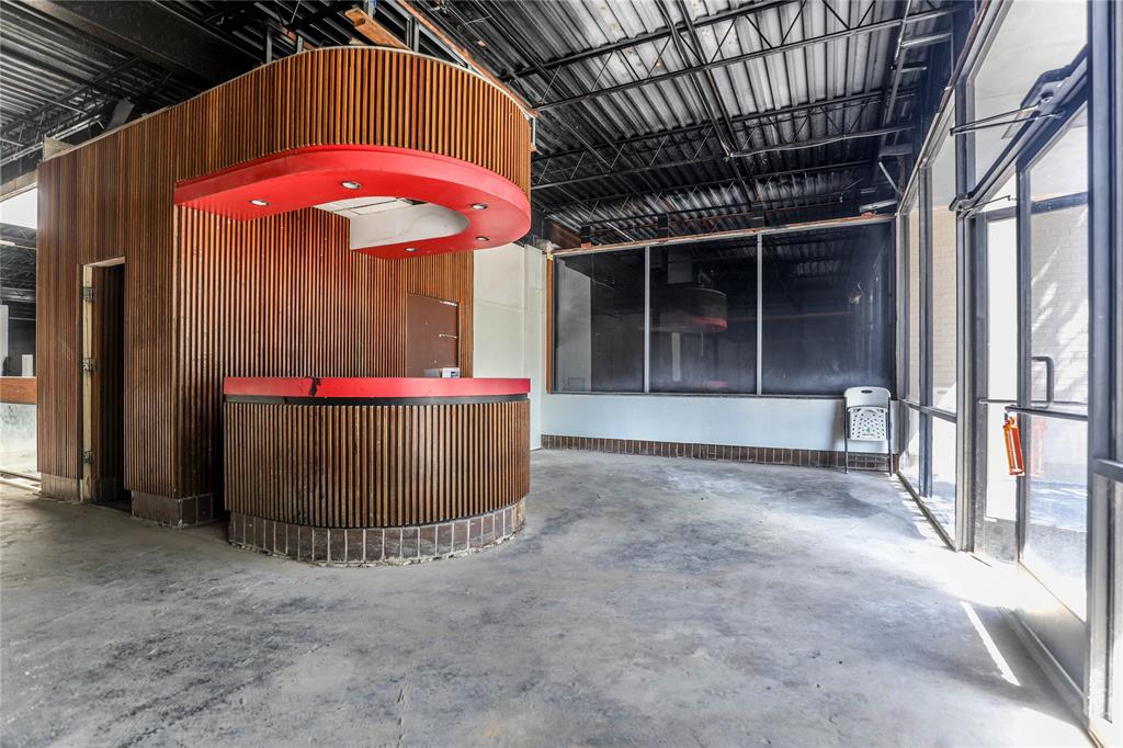 Red Bird - Commercial Sale