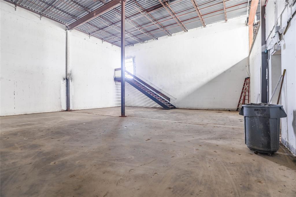 Red Bird - Commercial Sale