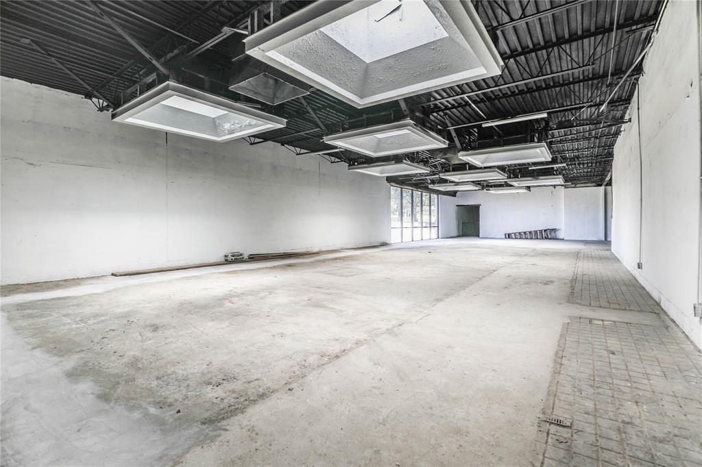 Red Bird - Commercial Sale