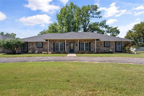 1169 NW County Road 2160 Barry TX 75102