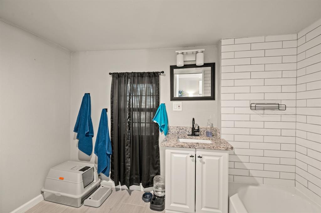 Original Town Paradise - Residential