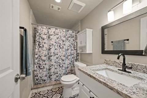 Tiny photo for 528 Elm Street, Paradise, TX 76073 (MLS # 21088555)