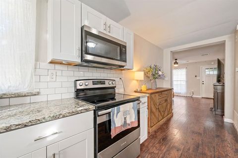 Tiny photo for 528 Elm Street, Paradise, TX 76073 (MLS # 21088555)