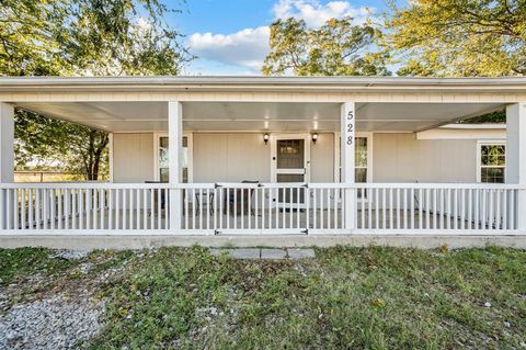 Tiny photo for 528 Elm Street, Paradise, TX 76073 (MLS # 21088555)