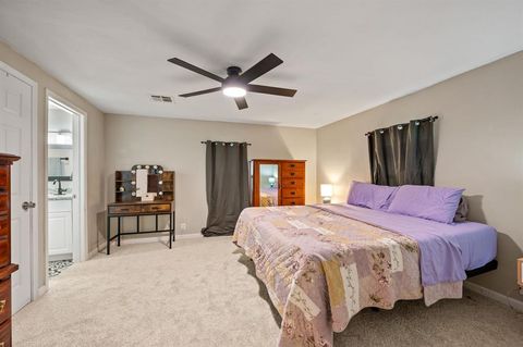 Tiny photo for 528 Elm Street, Paradise, TX 76073 (MLS # 21088555)