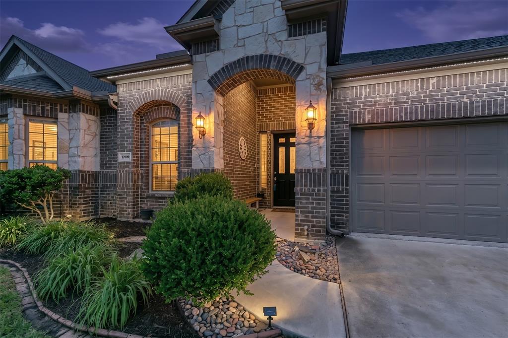 Live Oak Crk - Residential