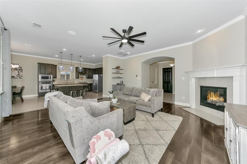 Live Oak Crk - Residential
