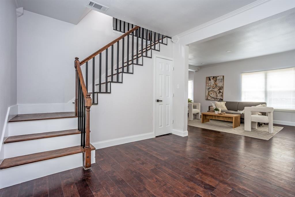 Winnetka Heights - Residential