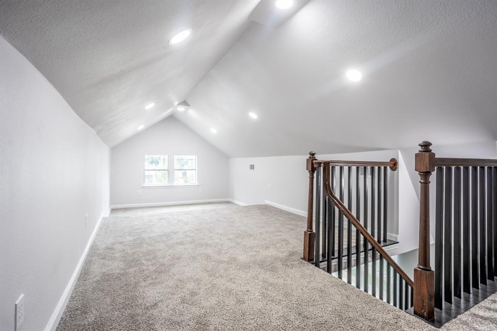 Winnetka Heights - Residential