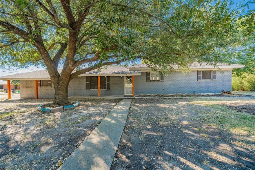 This updated 4-bedroom, 3-bath home offers 2,160 sq ft of living space with a split and open floor plan designed for everyday comfort and function. The spacious living room showcases brick flooring, a wood ceiling, and a cozy fireplace that anchors the space. A formal dining area connects seamlessly to the kitchen, which features granite counters, stainless steel appliances, and abundant built-in cabinetry with a breakfast bar ideal for busy mornings on the go. The primary suite includes a walk-in shower and three closets, including double primary closets for added storage. The second primary bedroom features its own full bath and walk-in closet, ideal for guests or multi-generational living. Additional bedrooms are well-sized with great natural light. A dedicated laundry room adds convenience, and the shaded backyard offers ample room for outdoor activities. Updates include a new roof (2025), new interior paint (2022), new fence (2020), and upgraded electrical panel (2020). Situated close to Lake Tawakoni and just a short drive from Canton’s famous First Monday Trade Days, this home blends comfort, functionality, and location. Wills Point is celebrated as the Bluebird Capital of Texas and offers small-town charm, local eateries, and easy access to Highway 80 for commuting toward Dallas. Proudly Claim Your Piece of Texas!
