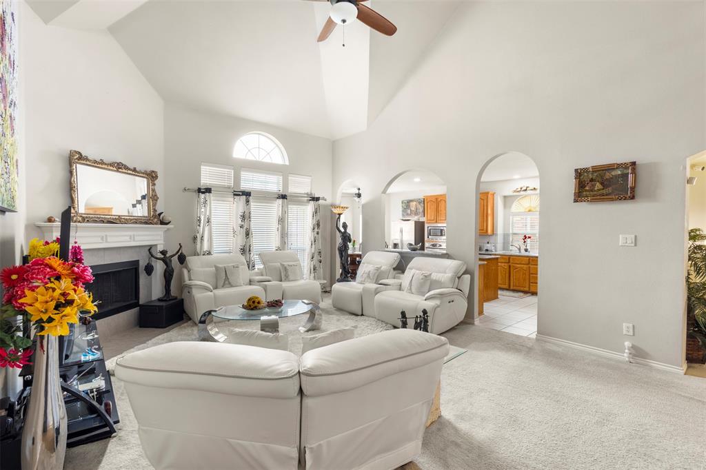 1614 Mammoth Drive