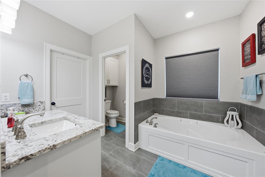 Oakwood Add Un I - Residential