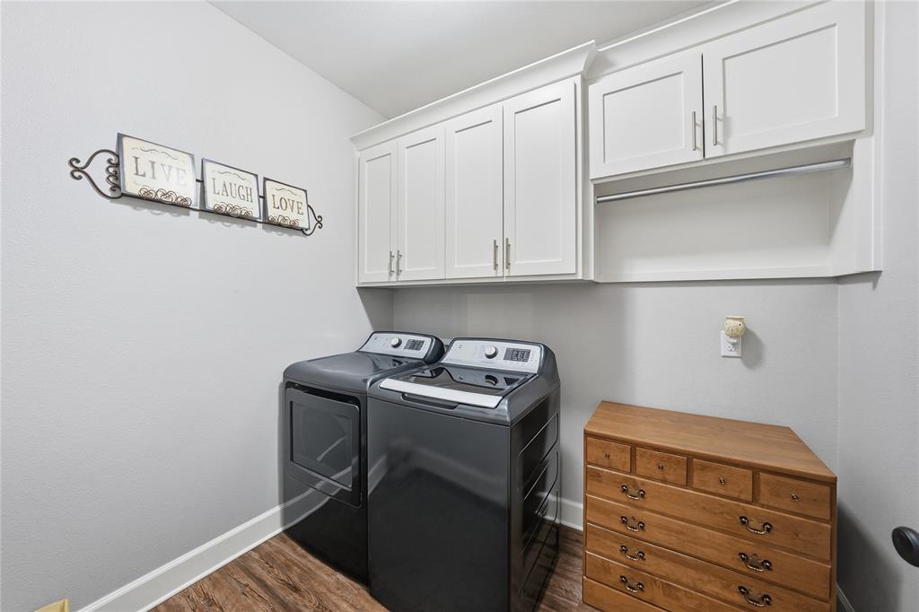 Oakwood Add Un I - Residential