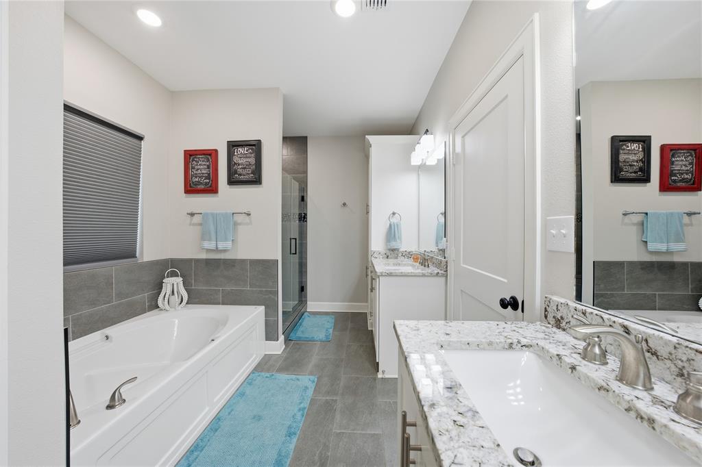 Oakwood Add Un I - Residential