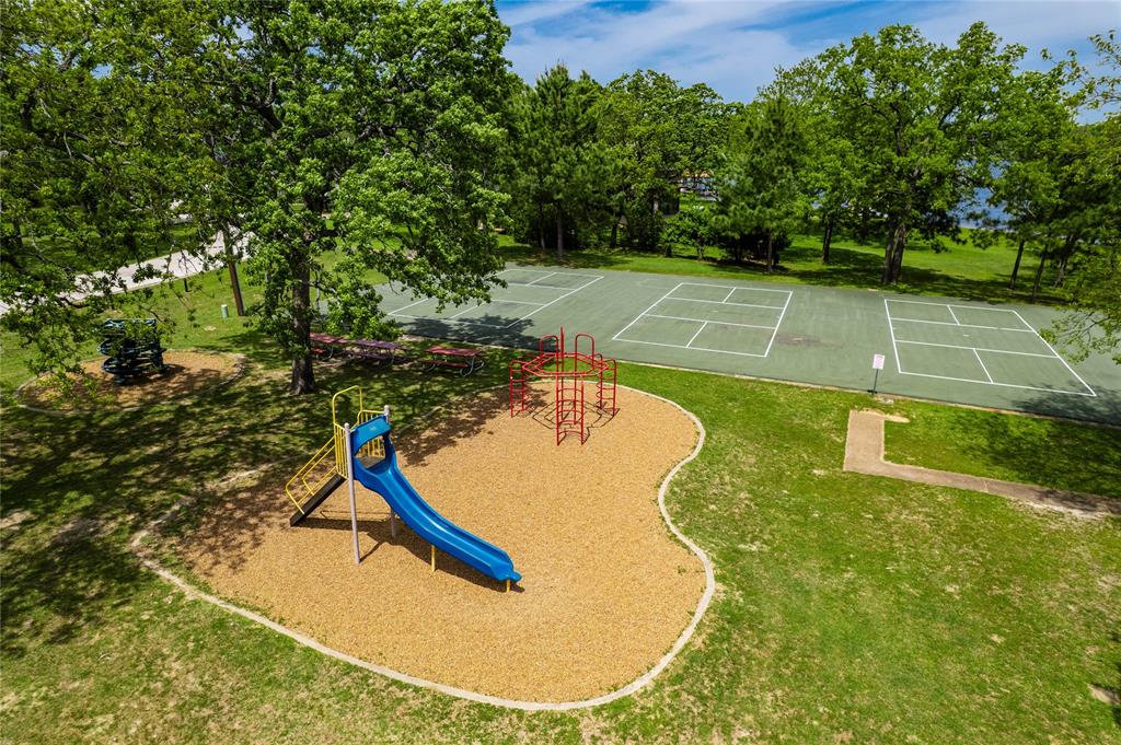 Oakwood Add Un I - Residential