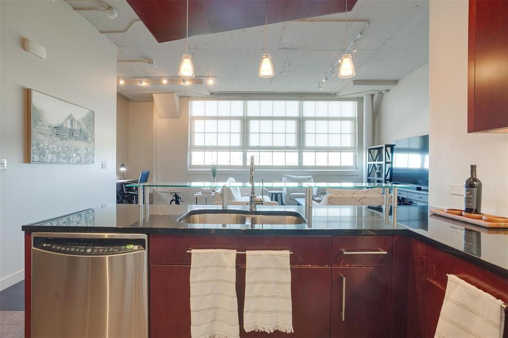 One Montgomery Plaza Residence Condo - Residential Lease