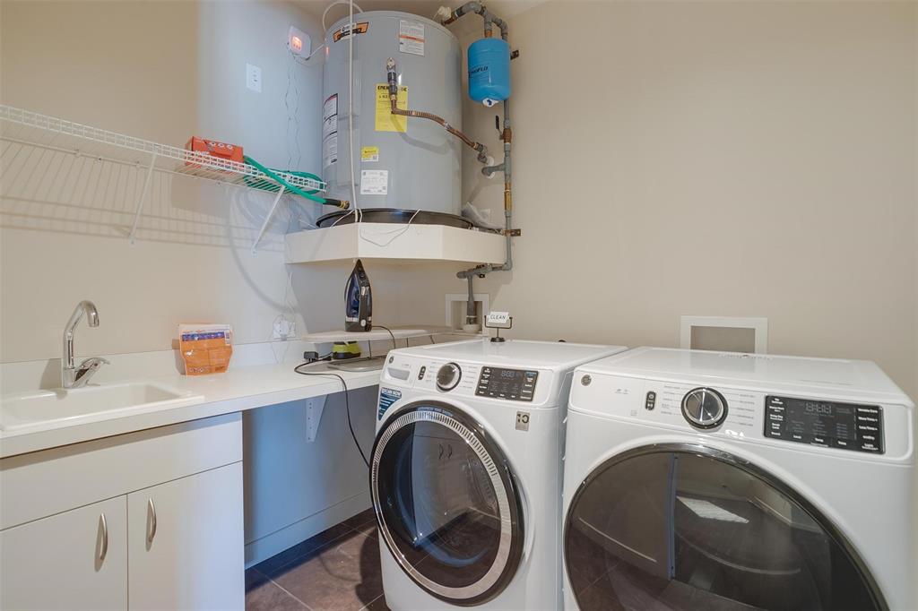 One Montgomery Plaza Residence Condo - Residential Lease