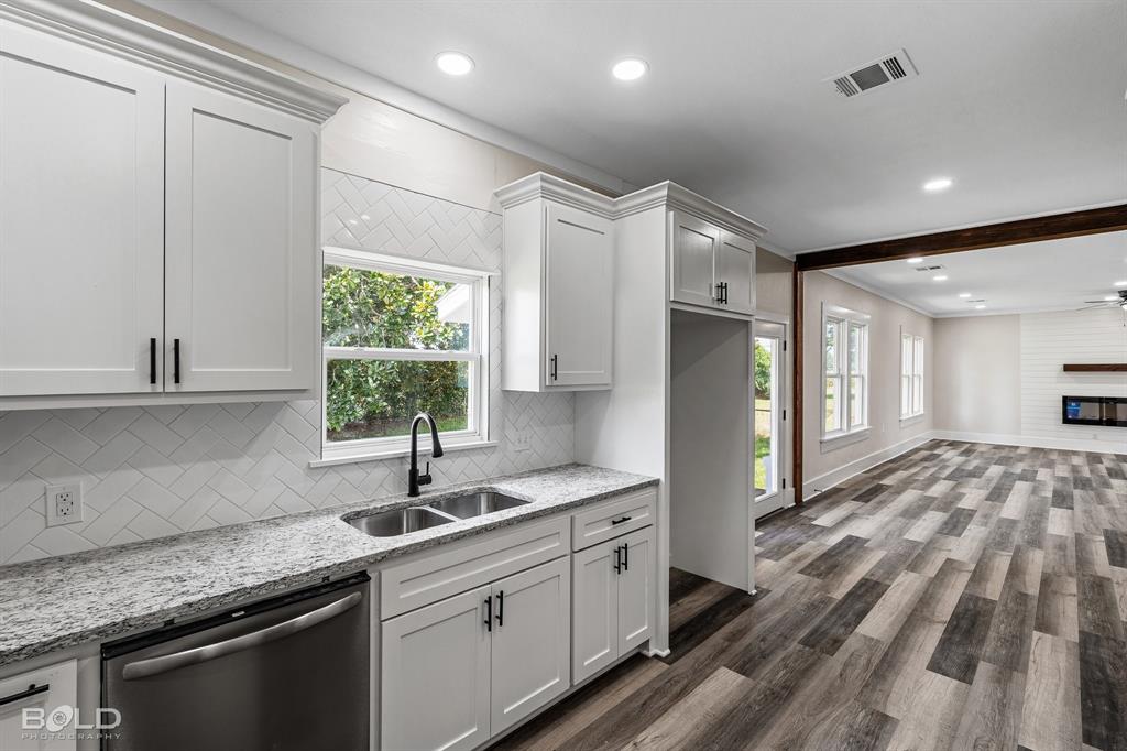 Belcher, Louisiana 71107, United States, 4 Bedrooms Bedrooms, ,3 BathroomsBathrooms,Residential,Active,176988