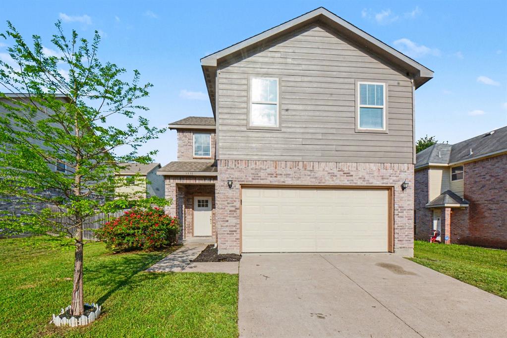 3538 Apple Valley Way
