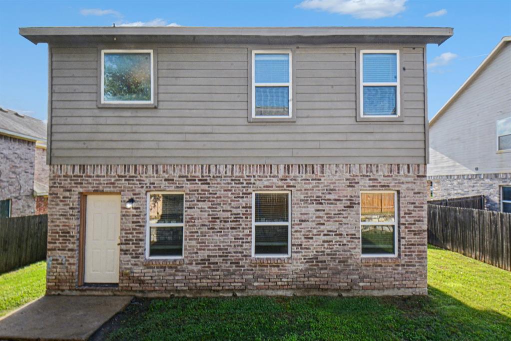 Parkway Village 02 - Residential