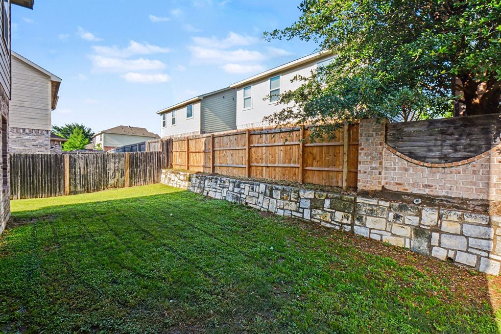 Parkway Village 02 - Residential
