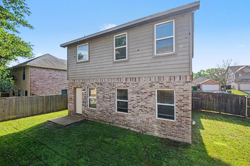Parkway Village 02 - Residential