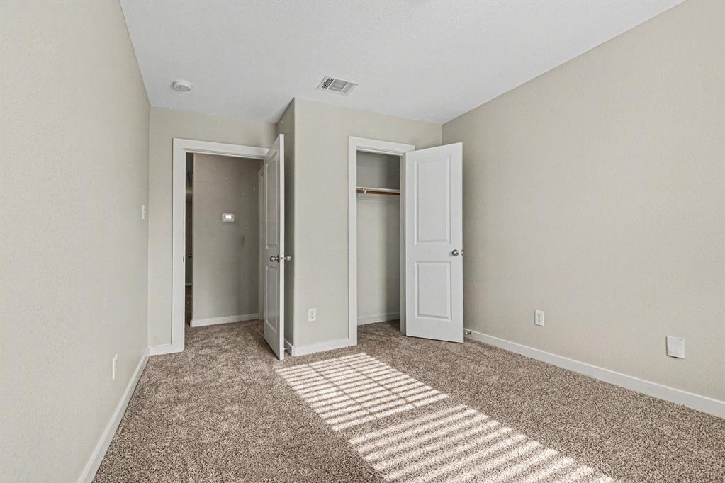 Parkway Village 02 - Residential
