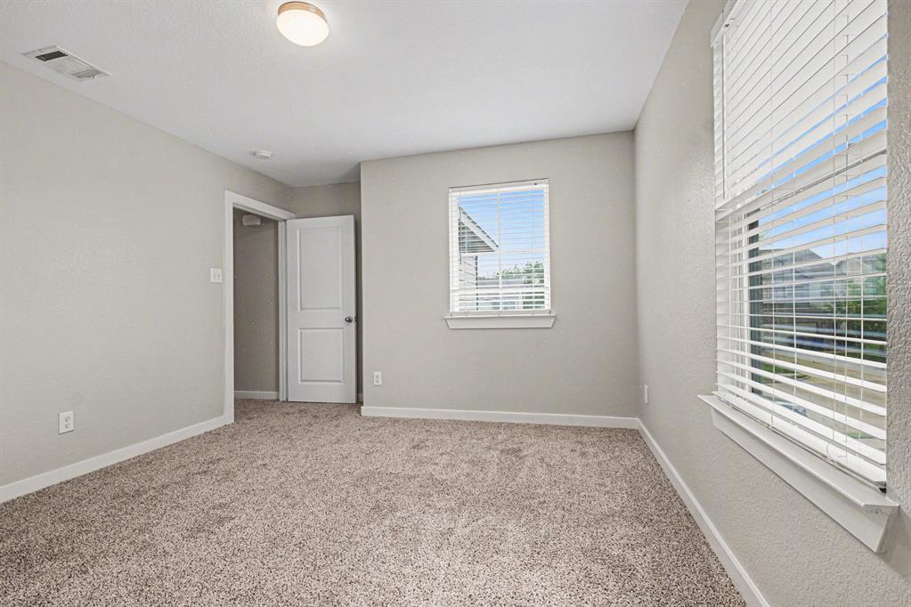 Parkway Village 02 - Residential