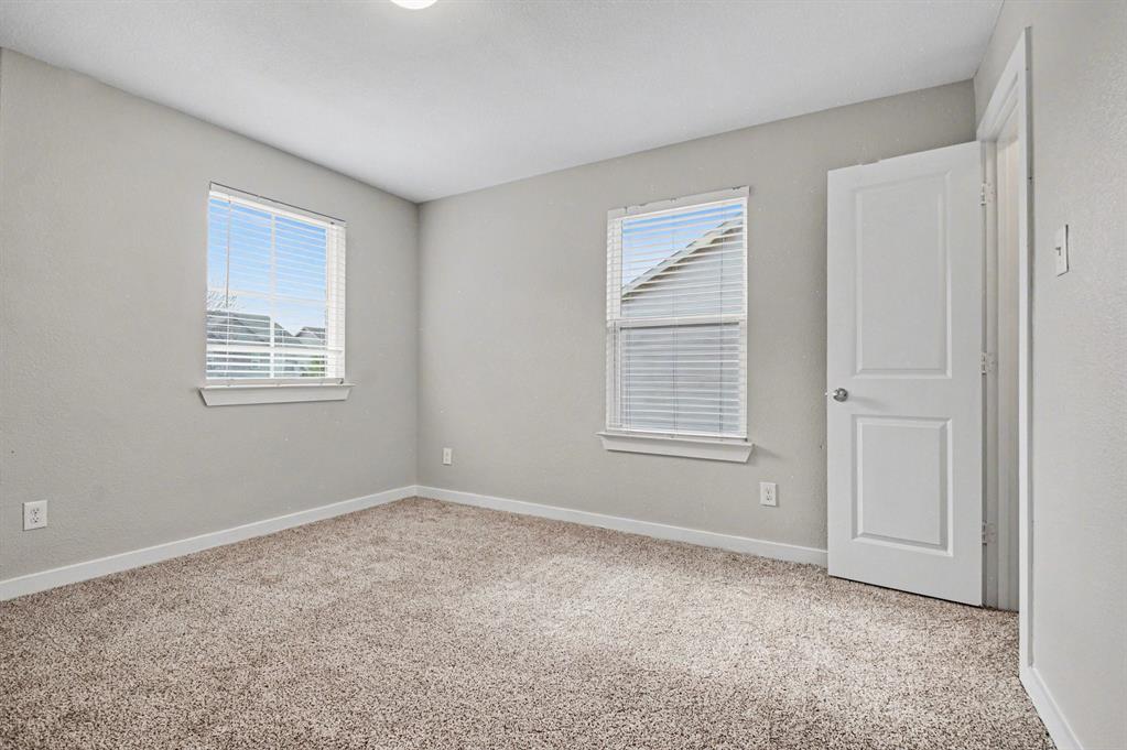 Parkway Village 02 - Residential